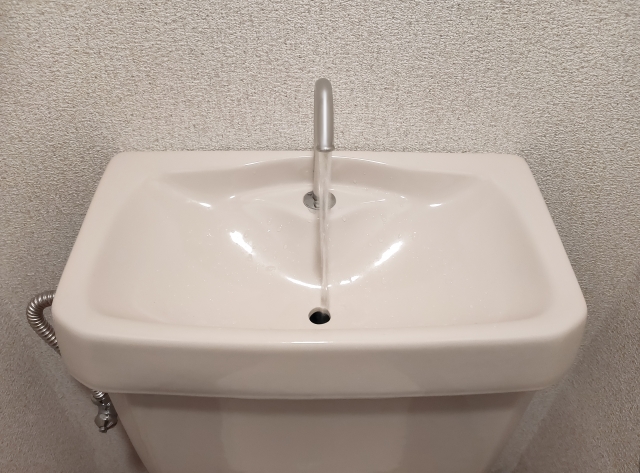 トイレ手洗い器で失敗しないコツ使う人に合わせた手洗い器を選ぶ